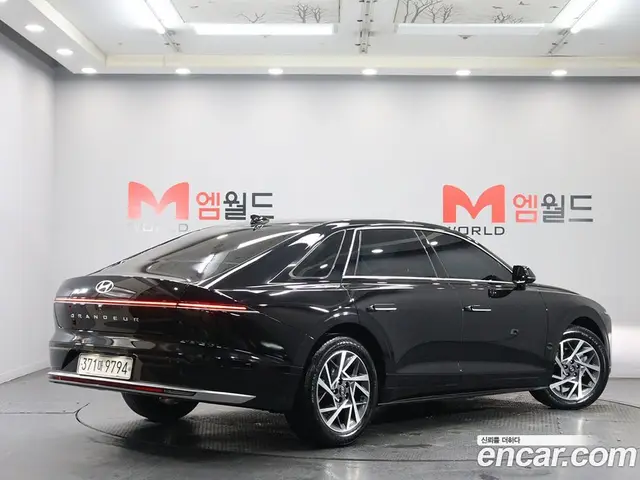 Hyundai Grandeur 2024 2.5 автомат (гидро), миниатюра 3