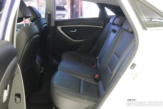 Hyundai i30 2013 1.6 автомат (гидро), миниатюра 10