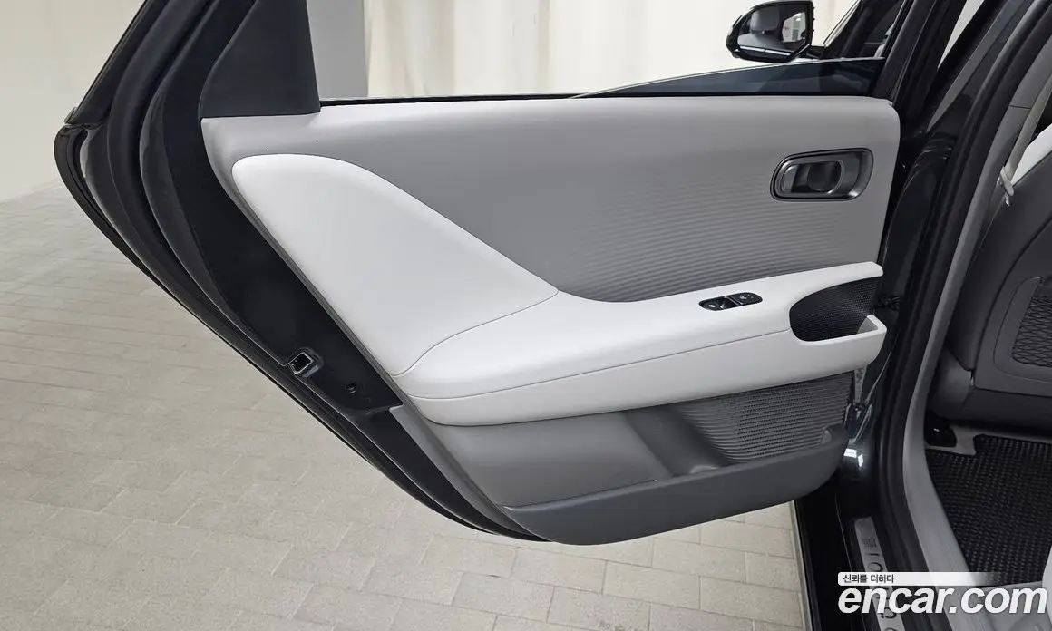 Hyundai Ioniq 6 2026 0.1 автомат (гидро), фото 14 Hyundai Ioniq 6 2026 0.1 автомат (гидро), фото 14