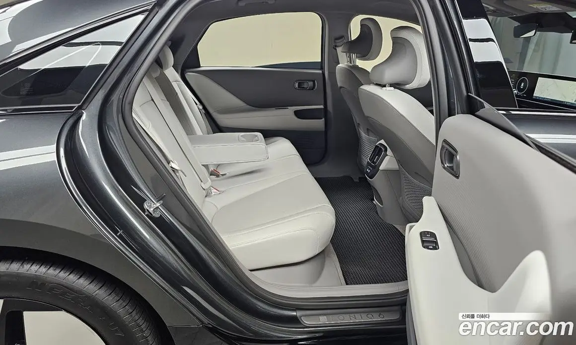 Hyundai Ioniq 6 2026 0.1 автомат (гидро), фото 16 Hyundai Ioniq 6 2026 0.1 автомат (гидро), фото 16
