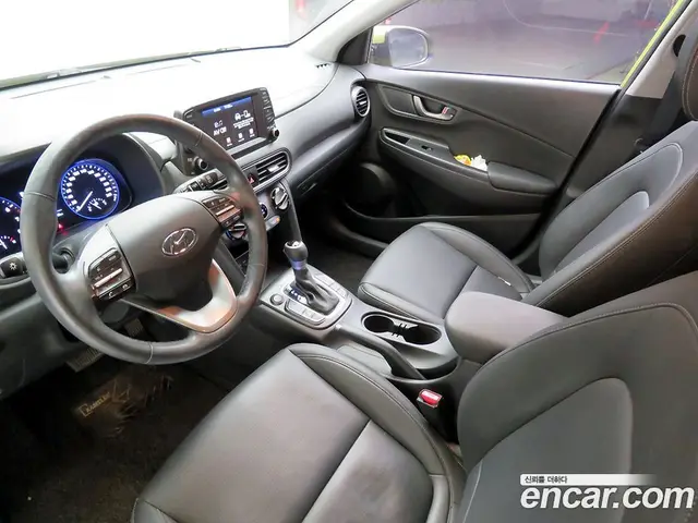 Hyundai Kona 2020 1.6 автомат (гидро), миниатюра 7