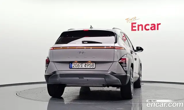 Hyundai Kona 2023 2.0 автомат (гидро), миниатюра 3