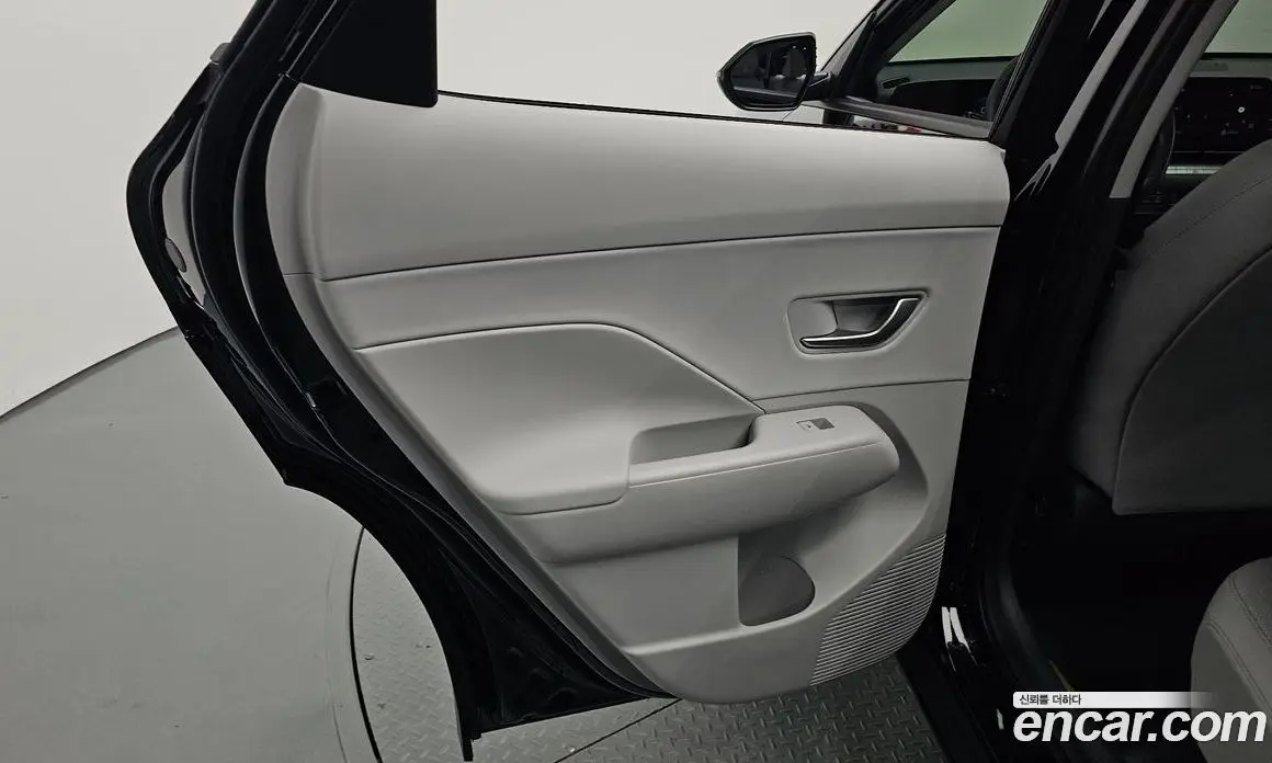 Hyundai Kona 2025 1.6 автомат (гидро), фото 14