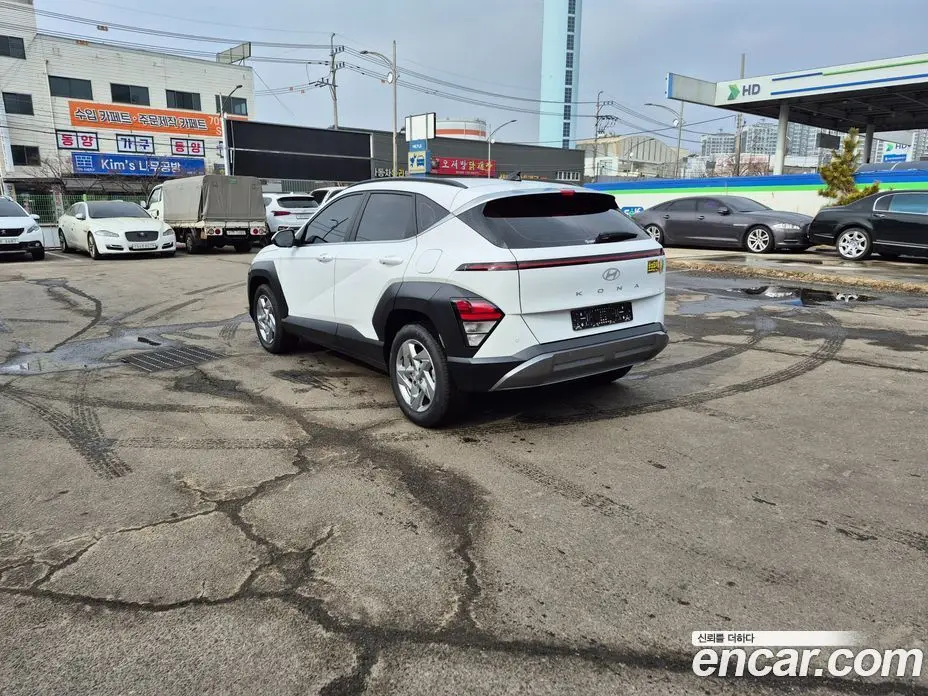 Hyundai Kona 2025 1.6 автомат (гидро), фото 13