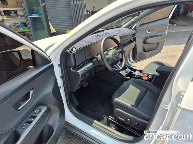 Hyundai Kona 2025 1.6 автомат (гидро), миниатюра 4