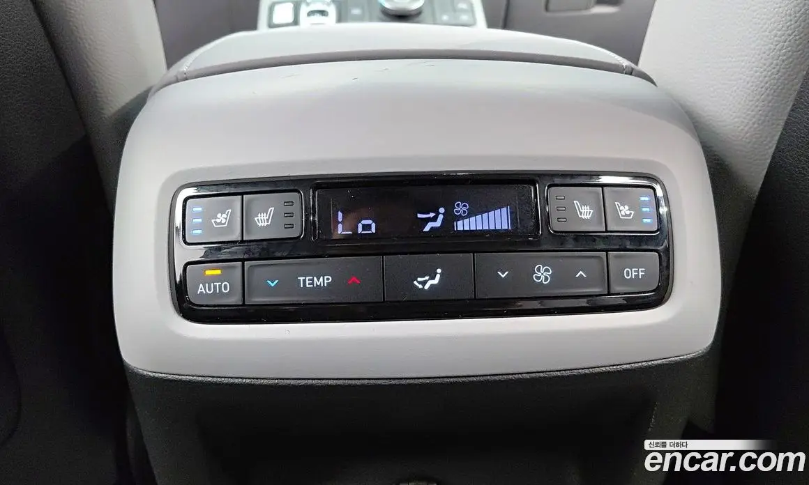 Hyundai Palisade 2023 2.2 автомат (гидро), фото 13