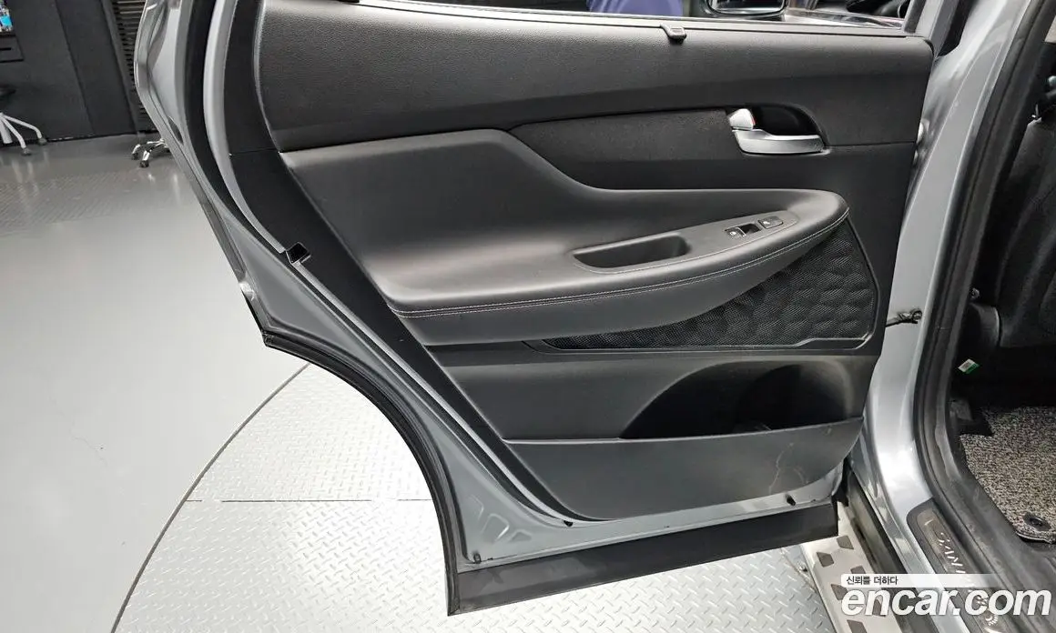Hyundai Santa Fe 2018 2.0 автомат (гидро), фото 14