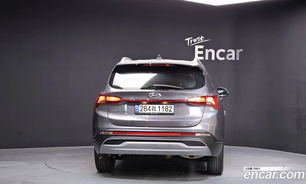 Hyundai Santa Fe 2021 2.5 автомат (гидро), фото 4 Hyundai Santa Fe 2021 2.5 автомат (гидро), фото 4
