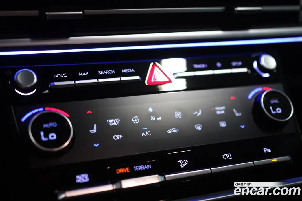 Hyundai Santa Fe 2024 1.6 автомат (гидро), фото 13