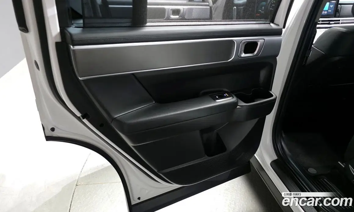 Hyundai Santa Fe 2024 1.6 автомат (гидро), фото 15