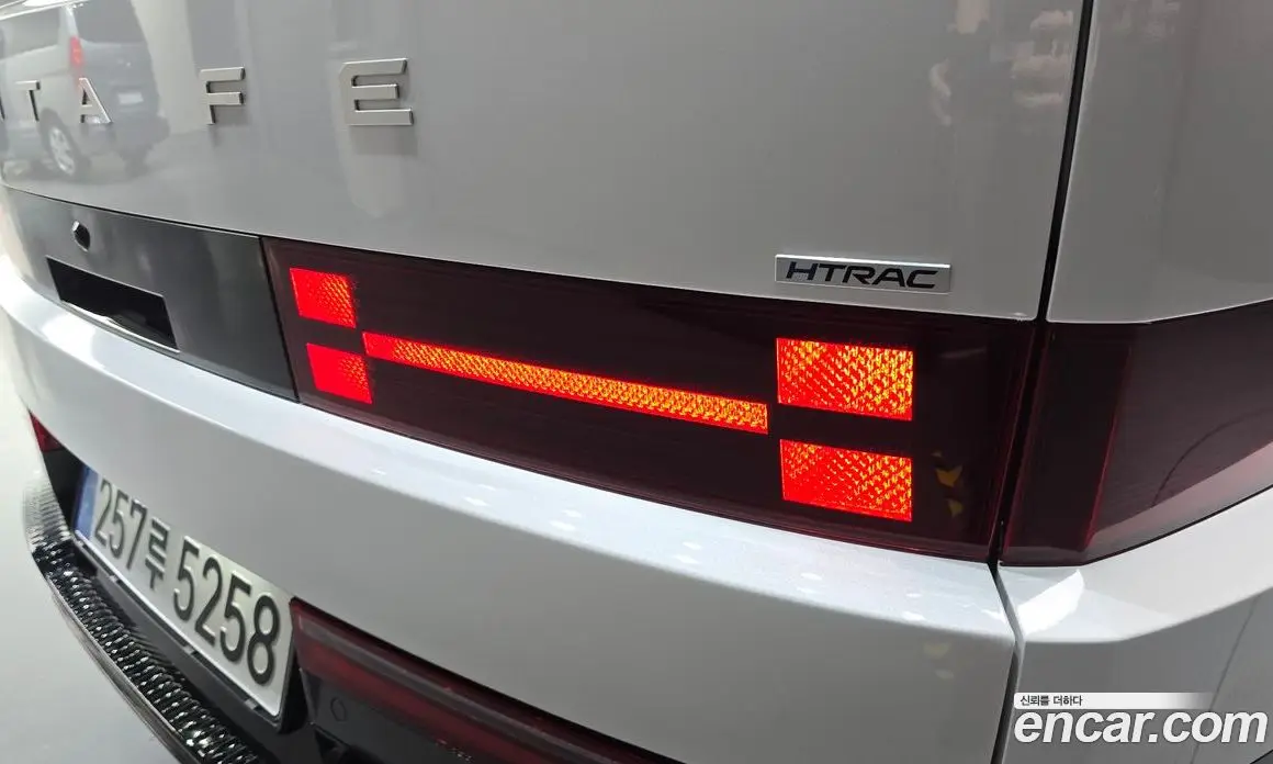 Hyundai Santa Fe 2026 2.5 автомат (гидро), фото 9 Hyundai Santa Fe 2026 2.5 автомат (гидро), фото 9