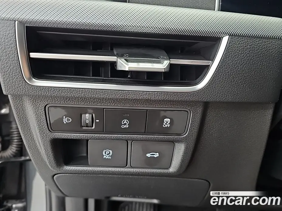 Hyundai Sonata 2024 2.0 автомат (гидро), фото 17