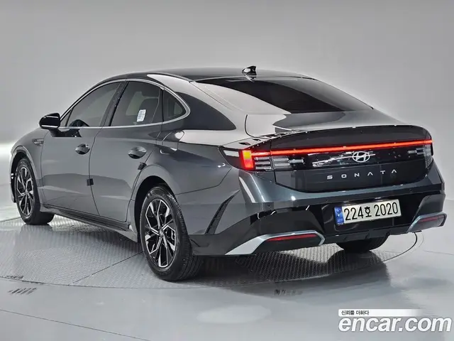 Hyundai Sonata 2024 2.0 автомат (гидро), миниатюра 4