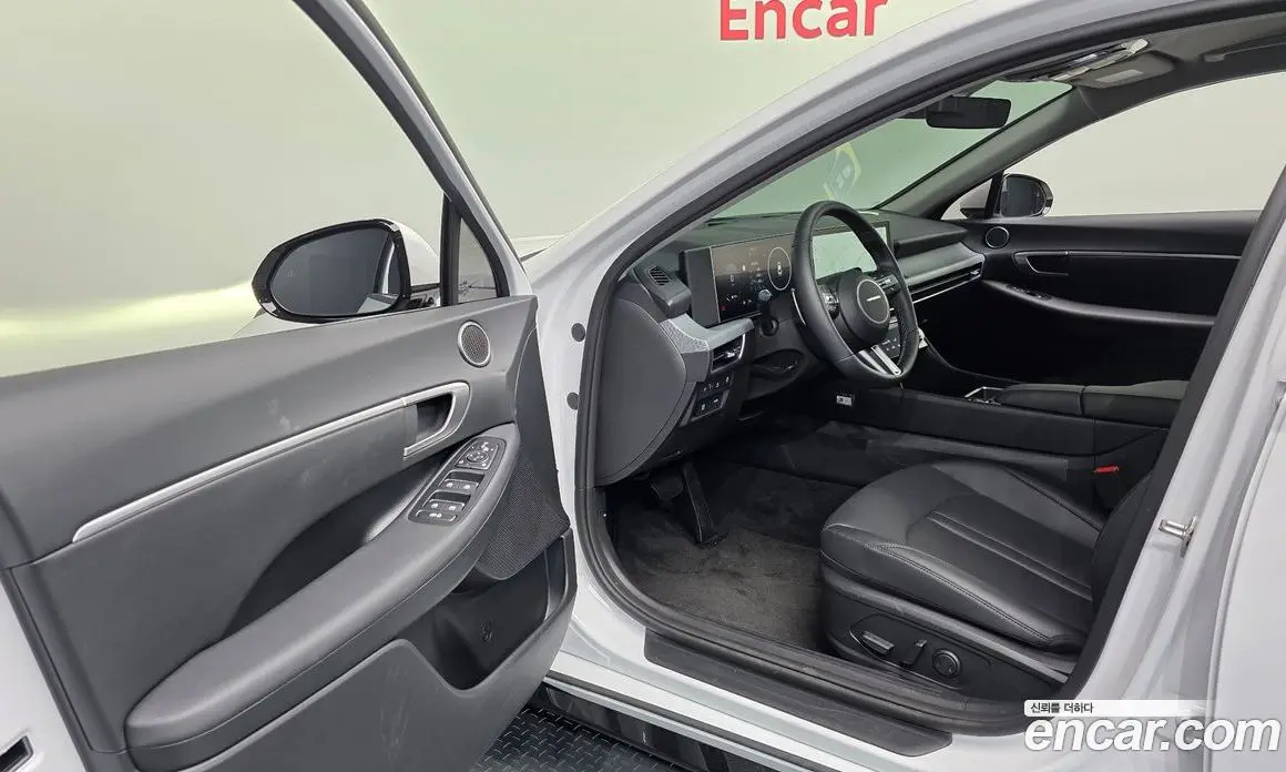 Hyundai Sonata 2026 1.6 автомат (гидро), фото 12