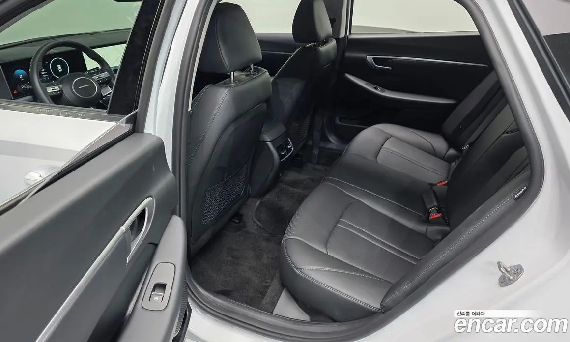 Hyundai Sonata 2026 1.6 автомат (гидро), фото 17