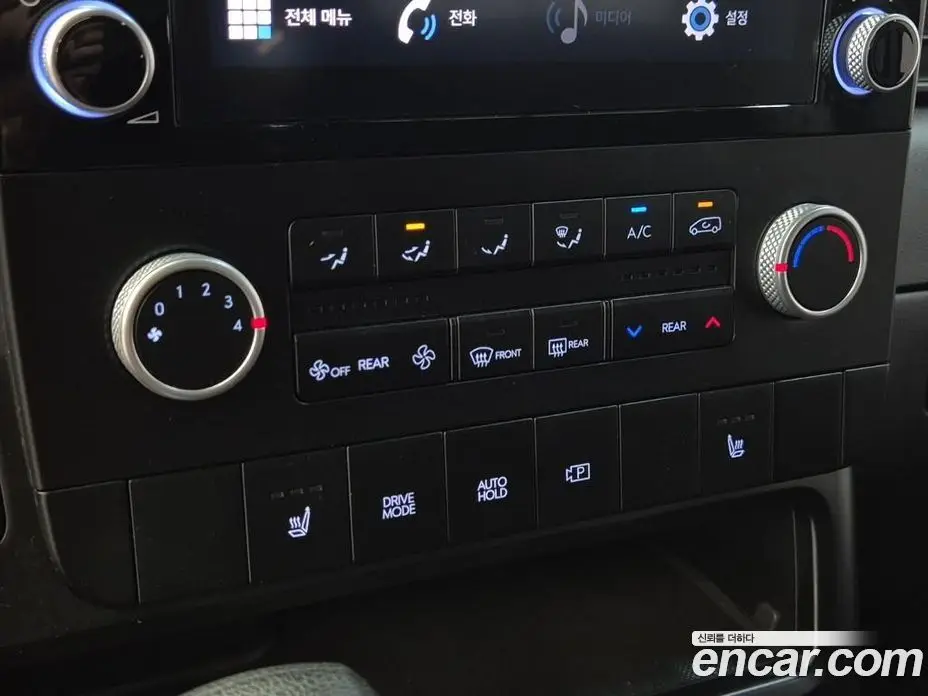 Hyundai Staria 2022 2.2 автомат (гидро), фото 16
