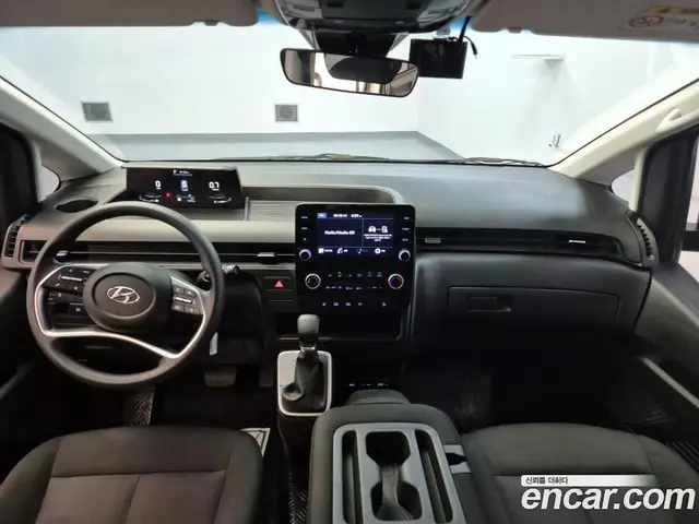 Hyundai Staria 2022 2.2 автомат (гидро), миниатюра 7