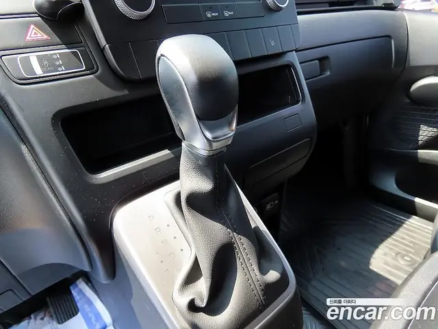 Hyundai Staria 2022 2.2 автомат (гидро), миниатюра 11 Hyundai Staria 2022 2.2 автомат (гидро), миниатюра 11