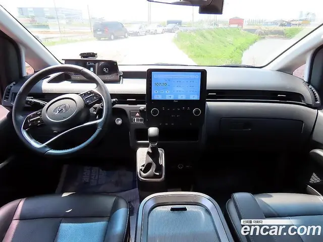 Hyundai Staria 2022 2.2 автомат (гидро), миниатюра 9 Hyundai Staria 2022 2.2 автомат (гидро), миниатюра 9