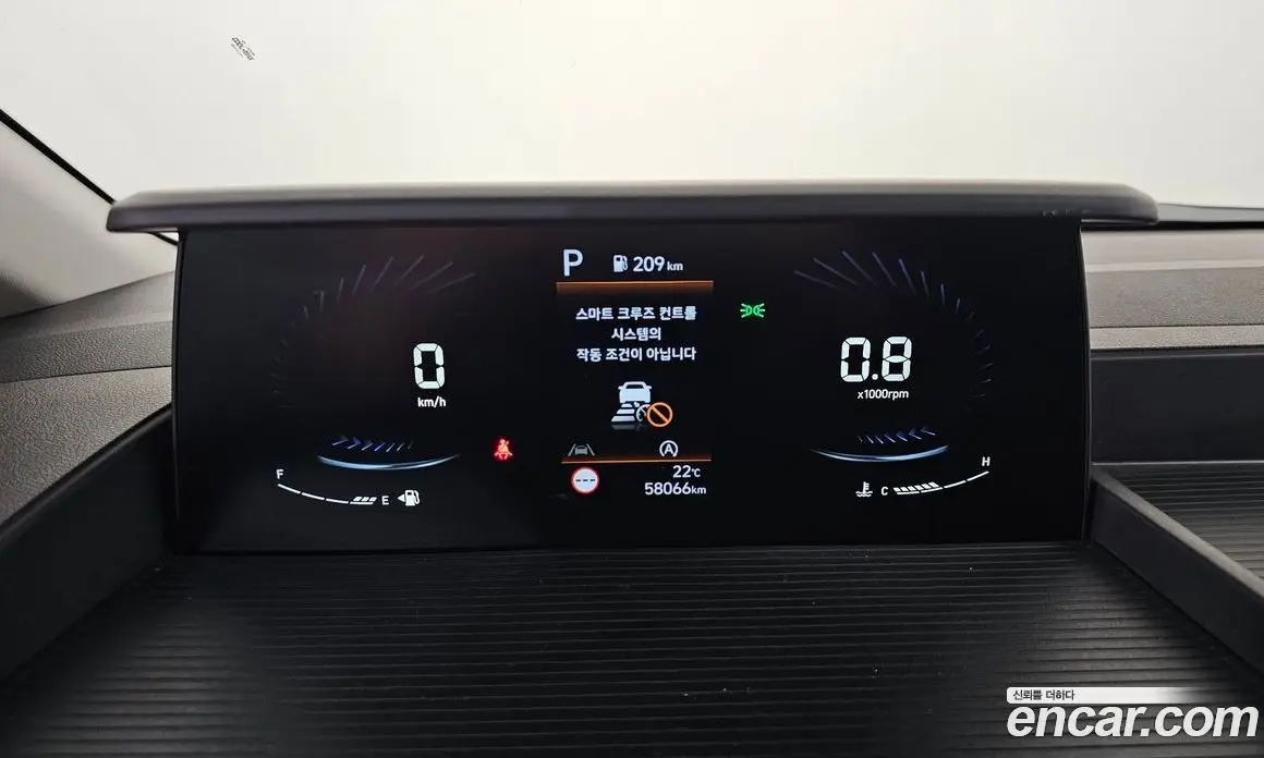 Hyundai Staria 2022 2.2 автомат (гидро), фото 11