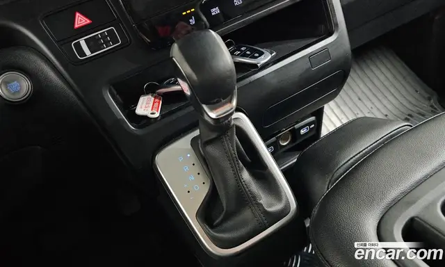 Hyundai Staria 2022 2.2 автомат (гидро), миниатюра 12
