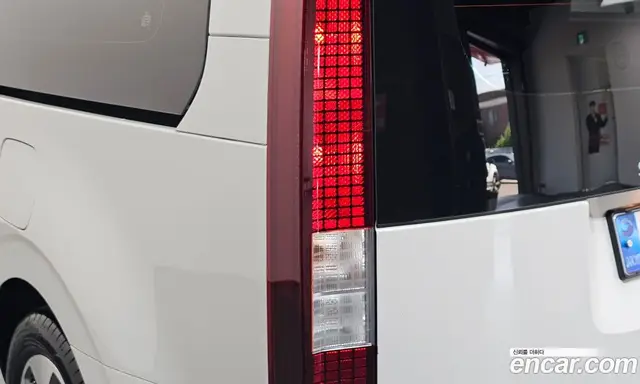 Hyundai Staria 2022 2.2 автомат (гидро), миниатюра 9
