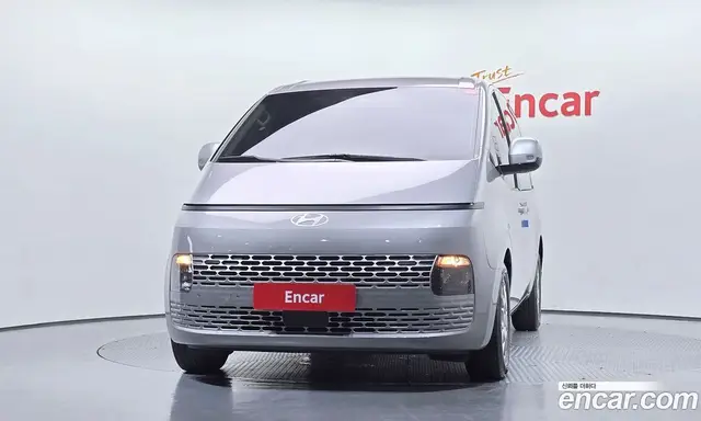 Hyundai Staria 2025 2.2 автомат (гидро), миниатюра 3