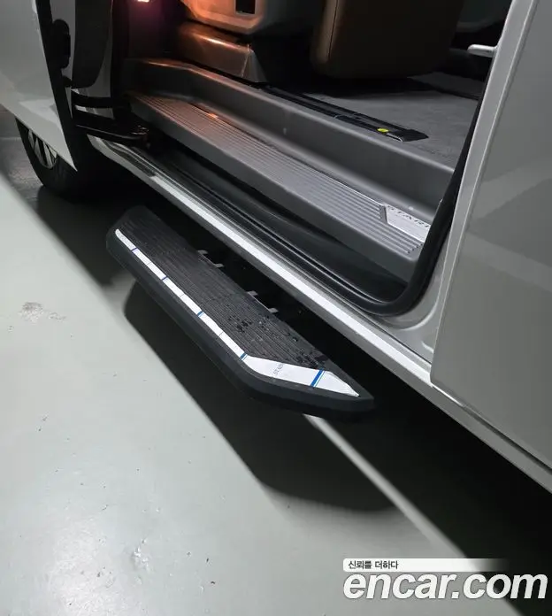 Hyundai Staria 2025 2.2 автомат (гидро), фото 13