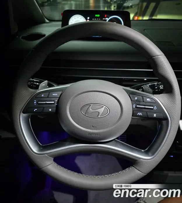 Hyundai Staria 2025 2.2 автомат (гидро), фото 16