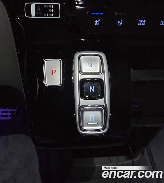 Hyundai Staria 2025 2.2 автомат (гидро), фото 9