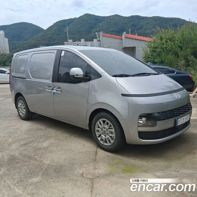 Hyundai Staria, 2026, 246 км