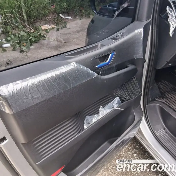 Hyundai Staria 2026 3.5 автомат (гидро), фото 18