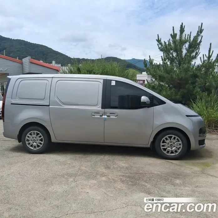 Hyundai Staria 2026 3.5 автомат (гидро), фото 19