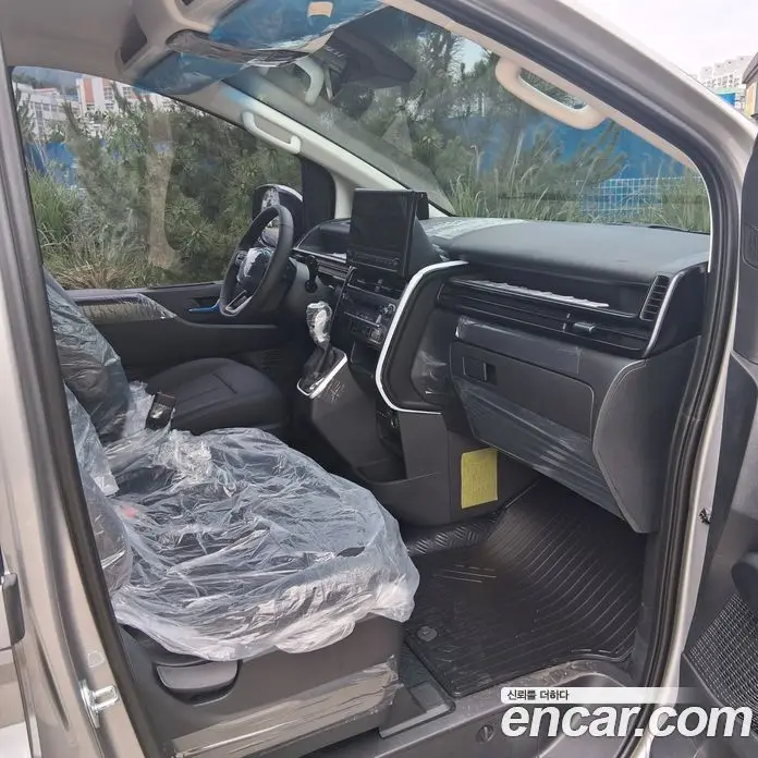 Hyundai Staria 2026 3.5 автомат (гидро), фото 10