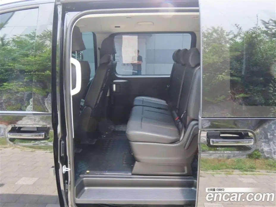 Hyundai Staria 2026 1.6 автомат (гидро), фото 14