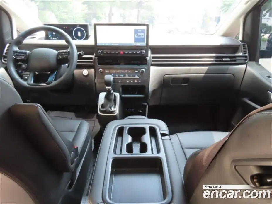 Hyundai Staria 2026 1.6 автомат (гидро), фото 15