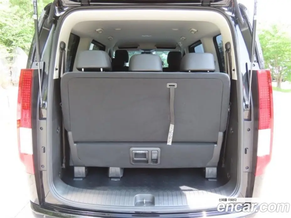 Hyundai Staria 2026 1.6 автомат (гидро), фото 18
