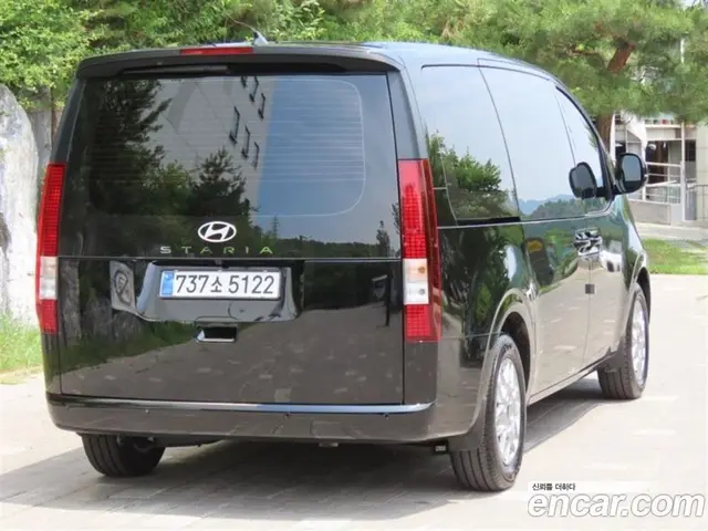 Hyundai Staria 2026 1.6 автомат (гидро), миниатюра 3