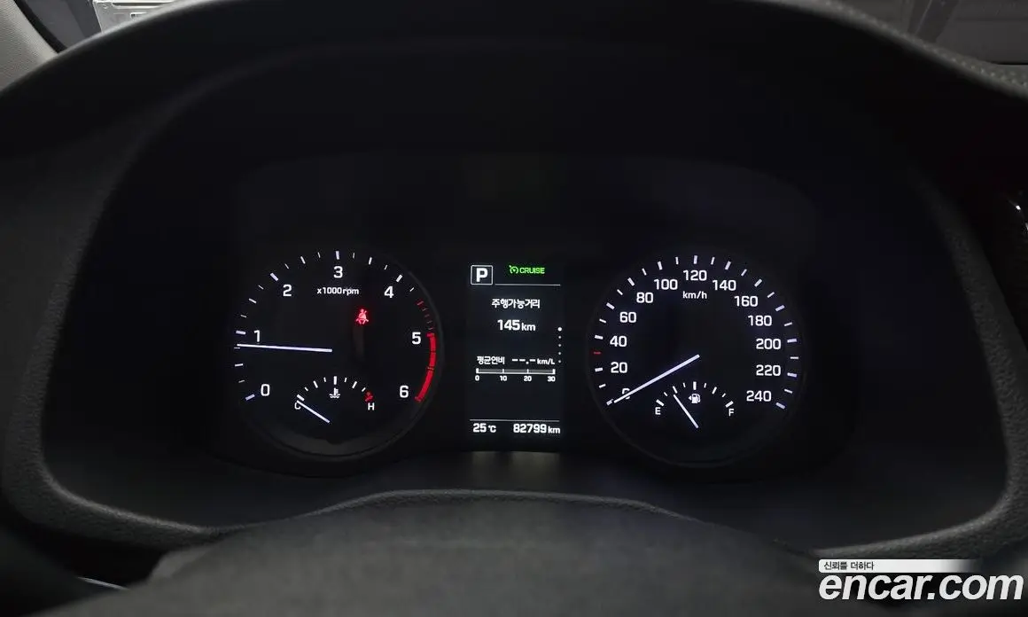 Hyundai Tucson 2015 1.7 автомат (гидро), фото 11