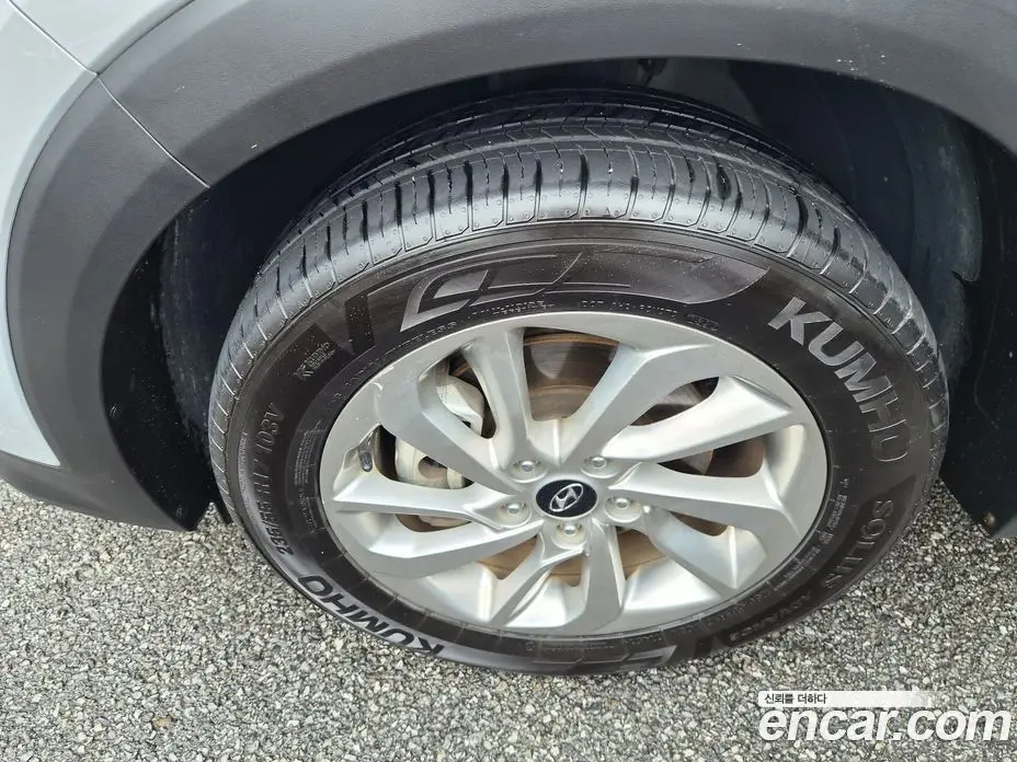 Hyundai Tucson 2015 1.7 автомат (гидро), фото 12