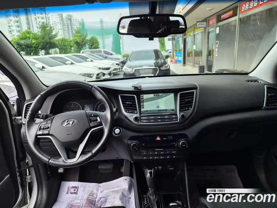 Hyundai Tucson 2015 1.7 автомат (гидро), фото 19
