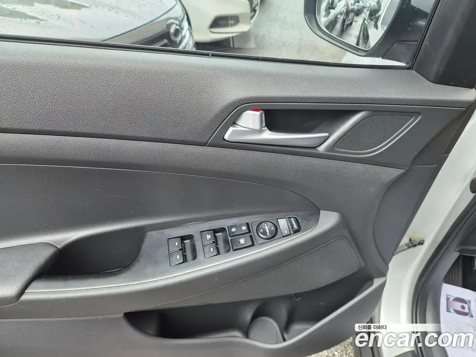 Hyundai Tucson 2015 1.7 автомат (гидро), фото 6