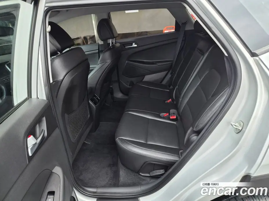 Hyundai Tucson 2015 1.7 автомат (гидро), фото 7