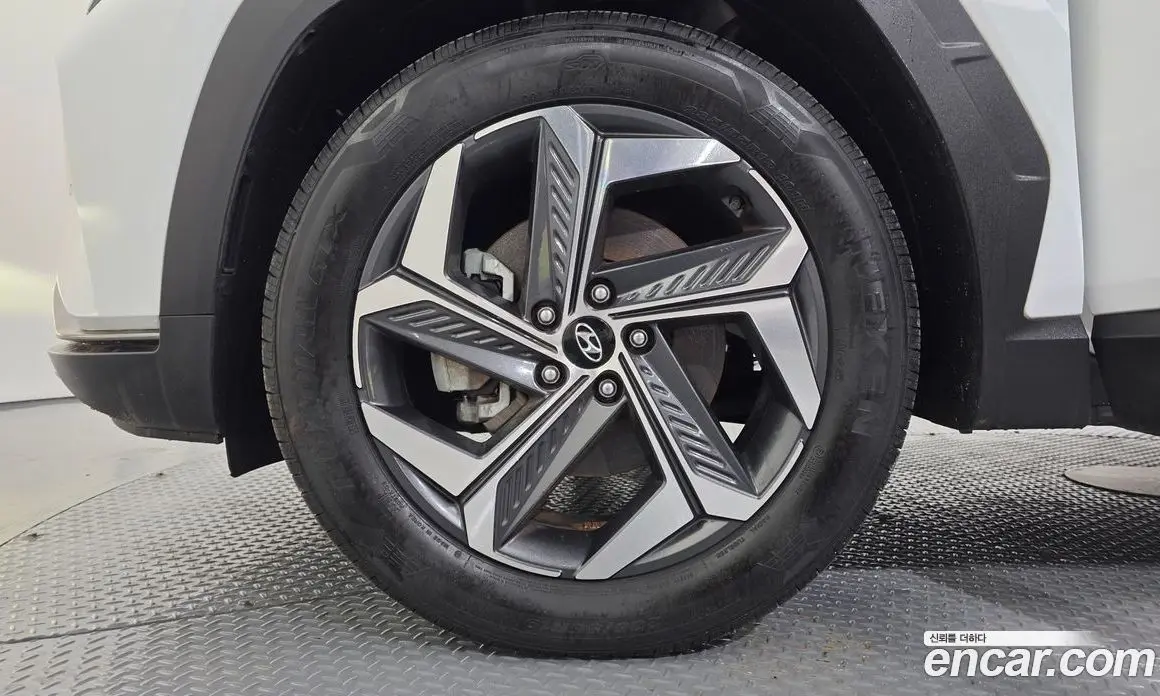 Hyundai Tucson 2022 1.6 автомат (гидро), фото 5