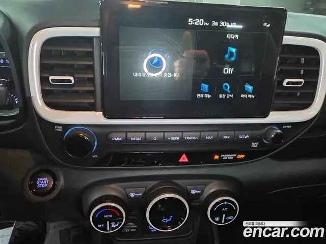 Hyundai Venue 2019 1.6 автомат (гидро), миниатюра 11 Hyundai Venue 2019 1.6 автомат (гидро), миниатюра 11