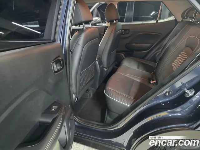 Hyundai Venue 2019 1.6 автомат (гидро), миниатюра 6 Hyundai Venue 2019 1.6 автомат (гидро), миниатюра 6