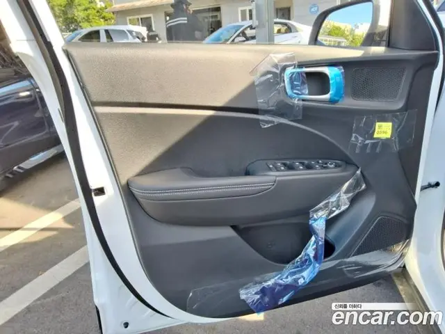 Hyundai Venue 2026 1.6 автомат (гидро), миниатюра 11