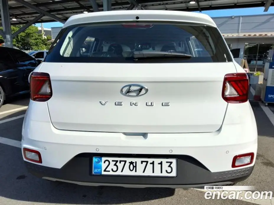 Hyundai Venue 2026 1.6 автомат (гидро), фото 4