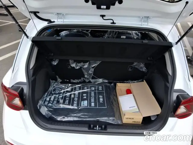 Hyundai Venue 2026 1.6 автомат (гидро), миниатюра 12