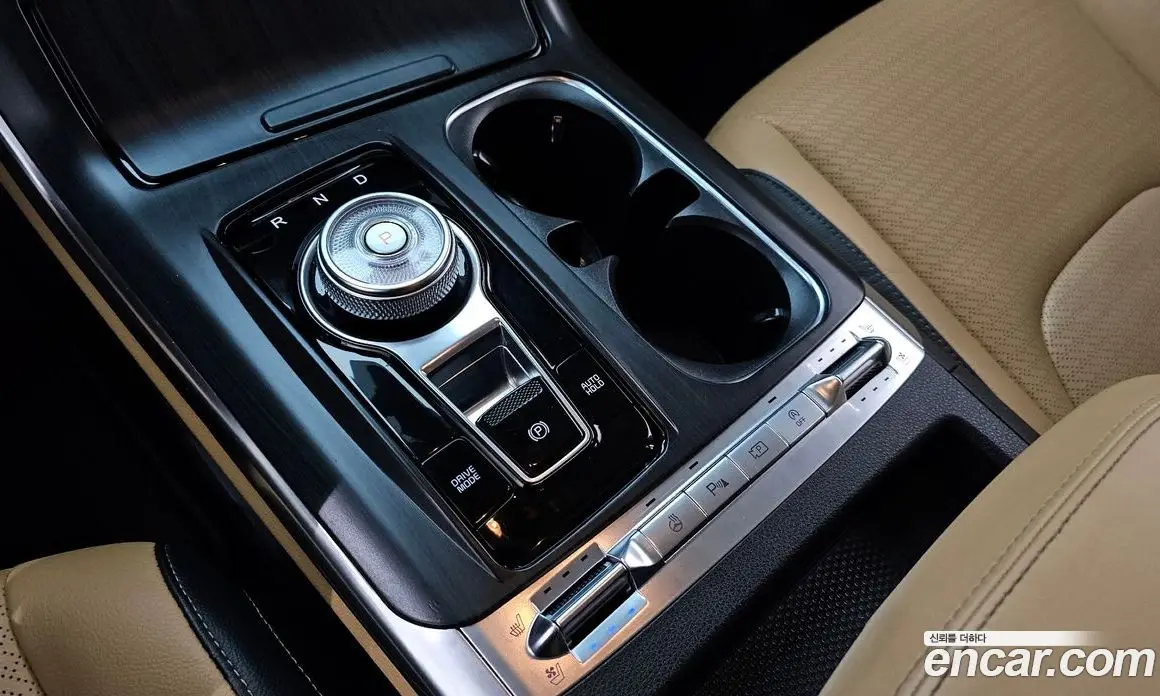 Kia Carnival 2021 2.2 автомат (гидро), фото 9 Kia Carnival 2021 2.2 автомат (гидро), фото 9